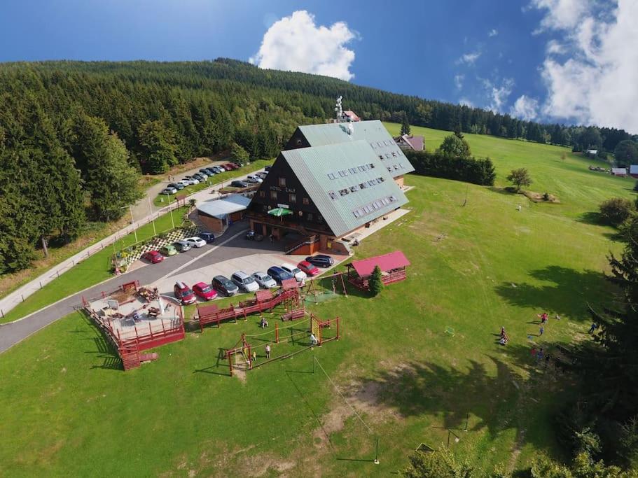 Apartman Zaly ベネツコ エクステリア 写真